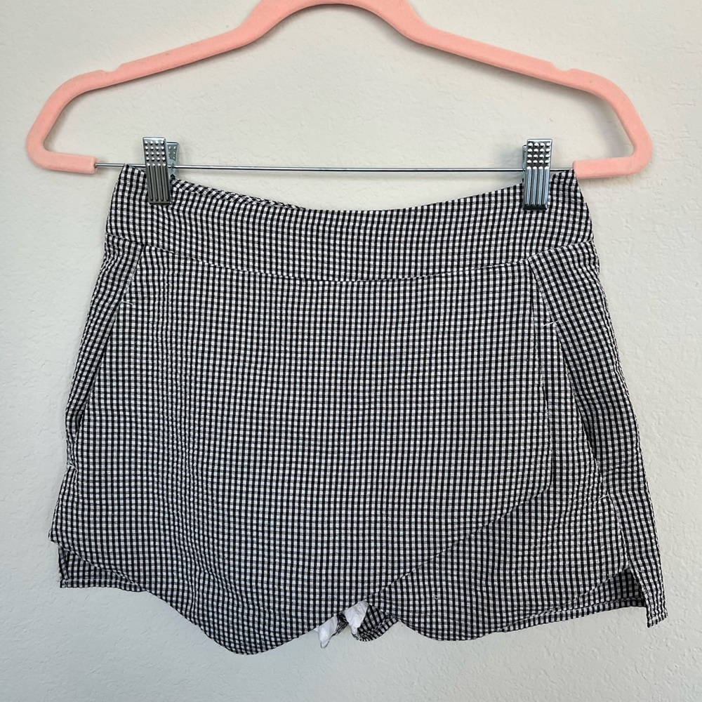 Black and White Checkered Envelope Skort (Size S)